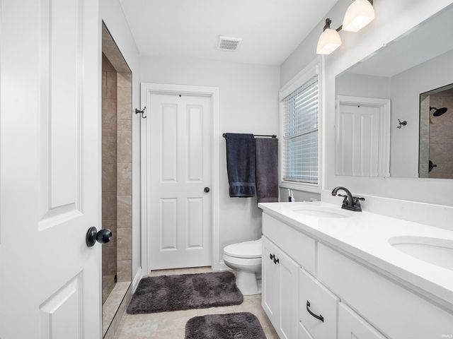 113 Edenbridge Boulevard, Fort Wayne, IN 46845