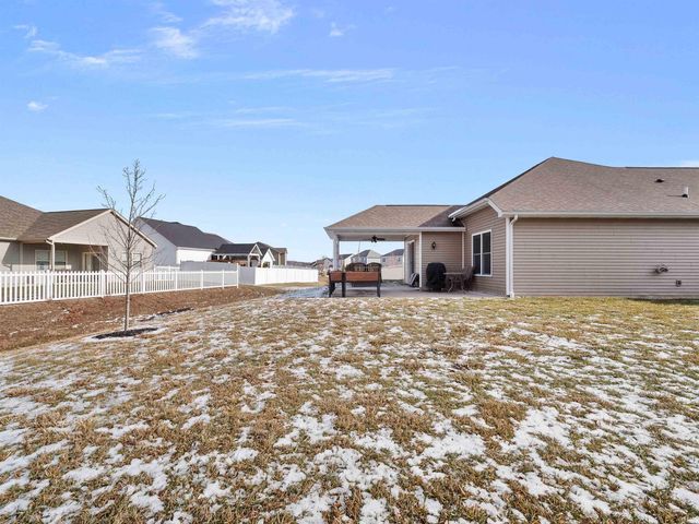 113 Edenbridge Boulevard, Fort Wayne, IN 46845