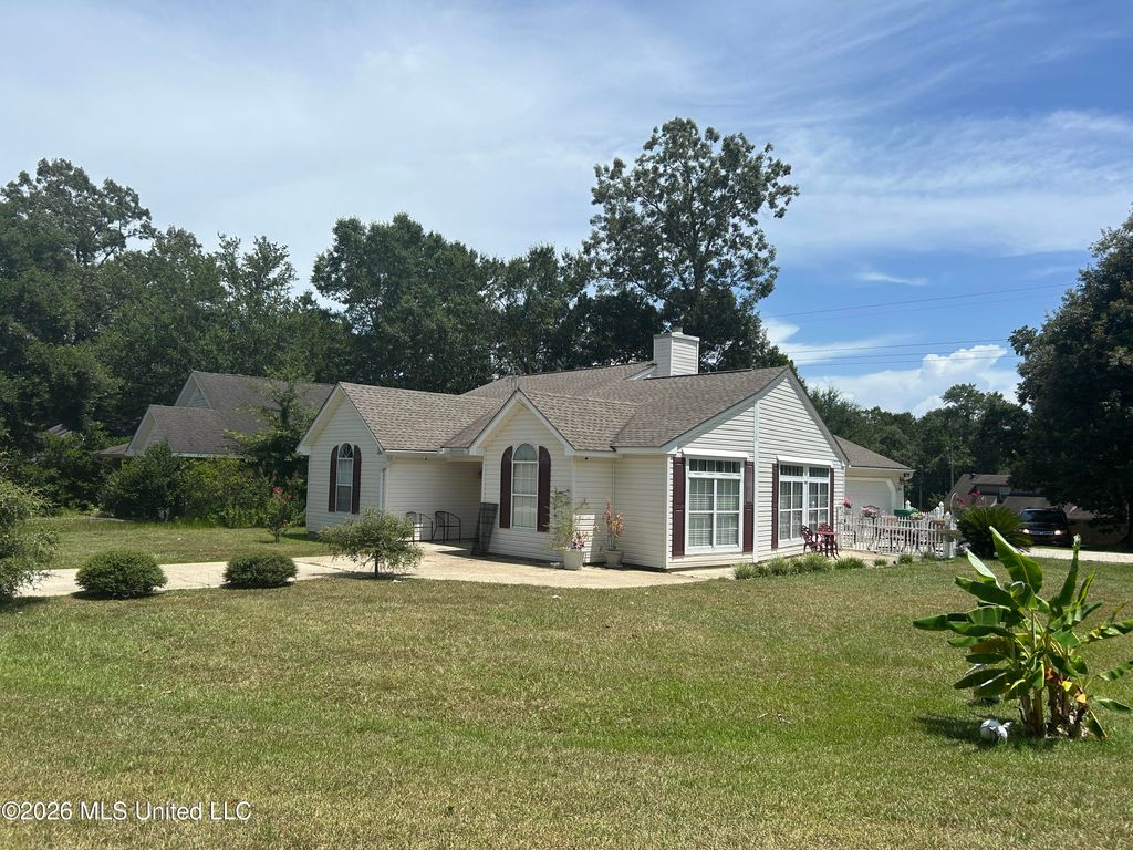 980 Hamakua Street, Diamondhead, MS 39525