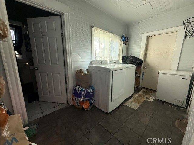 1608 E Martin Luther King Jr, Los Angeles, CA 90011