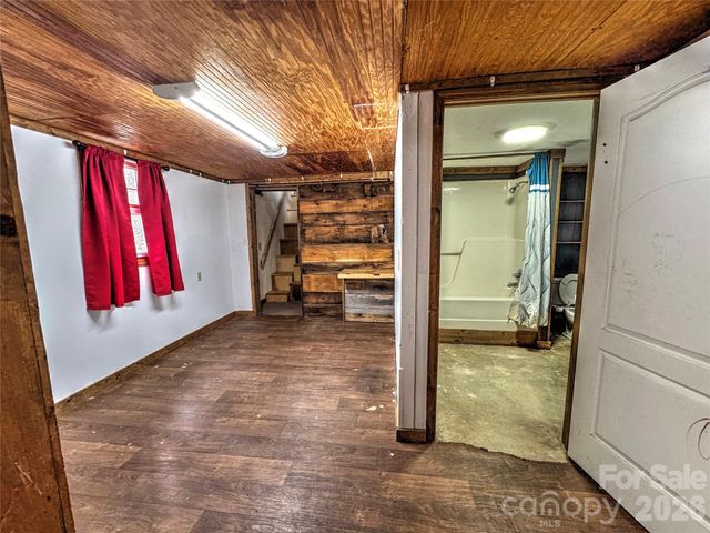 1101 Otter Creek Road, Topton, NC 28781