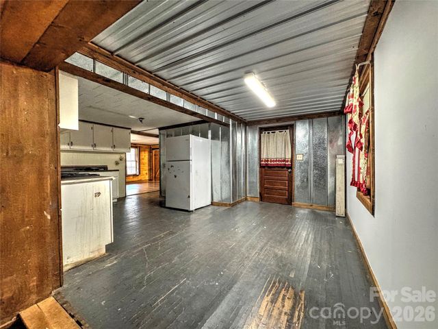 1101 Otter Creek Road, Topton, NC 28781