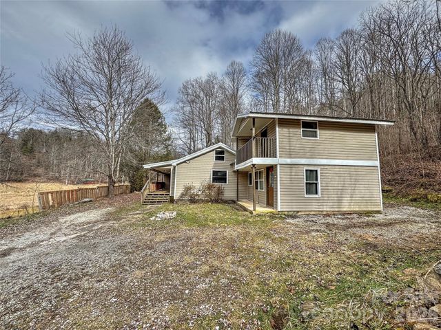 1101 Otter Creek Road, Topton, NC 28781
