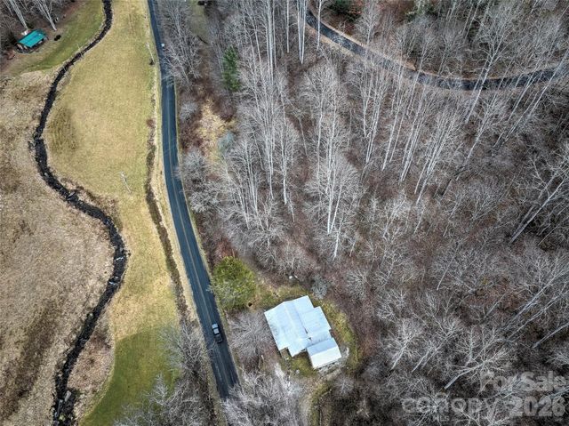1101 Otter Creek Road, Topton, NC 28781