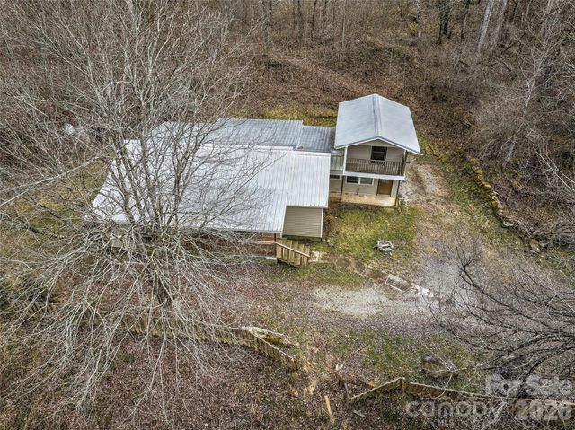 1101 Otter Creek Road, Topton, NC 28781
