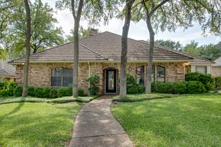 717 Reese Lane, Hurst, TX 76054