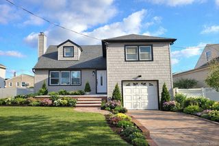 258 Jefferson Avenue, Island Park, NY 11558