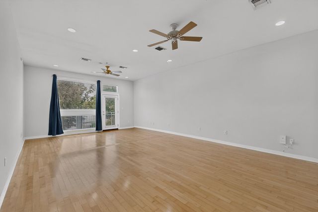 2931 E 12th ST 206, Austin, TX 78702