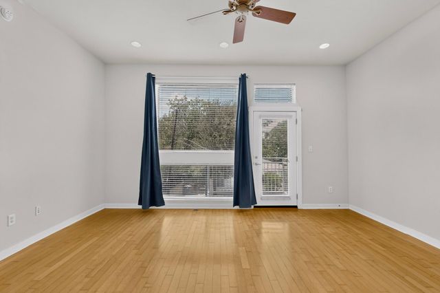 2931 E 12th ST 206, Austin, TX 78702