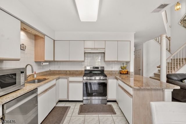 3006 Johnson Cir, Bridgewater Twp., NJ 08807