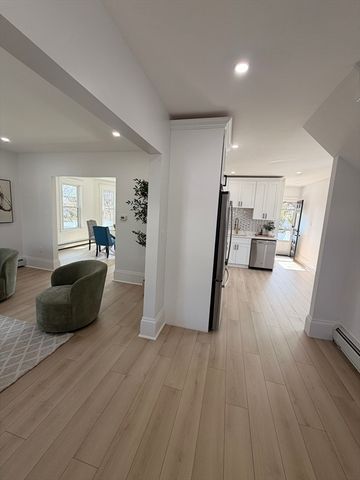 4 Granite Rd, Saugus, MA 01906