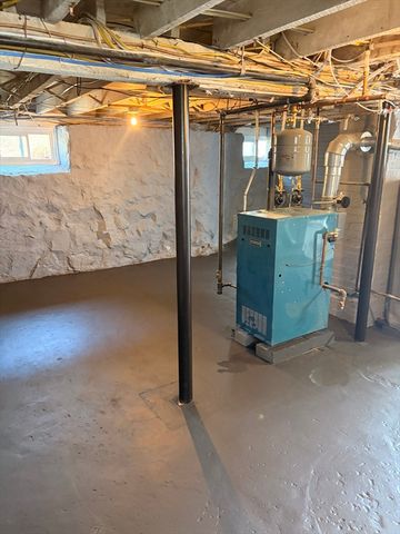 4 Granite Rd, Saugus, MA 01906