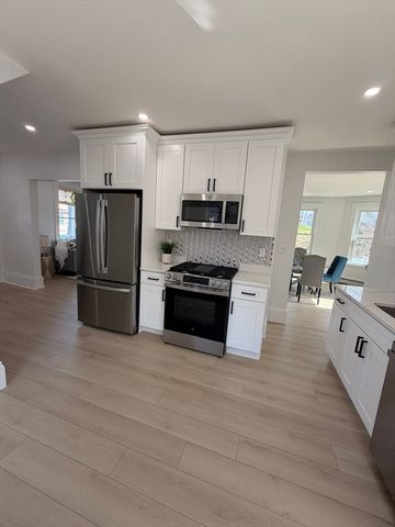 4 Granite Rd, Saugus, MA 01906