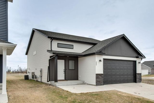 7052 Benji Lane, Horace, ND 58047