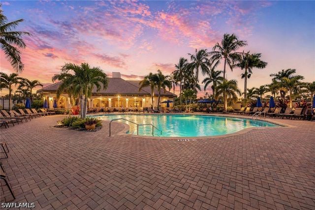 28080 Cavendish CT 2006, Bonita Springs, FL 34135
