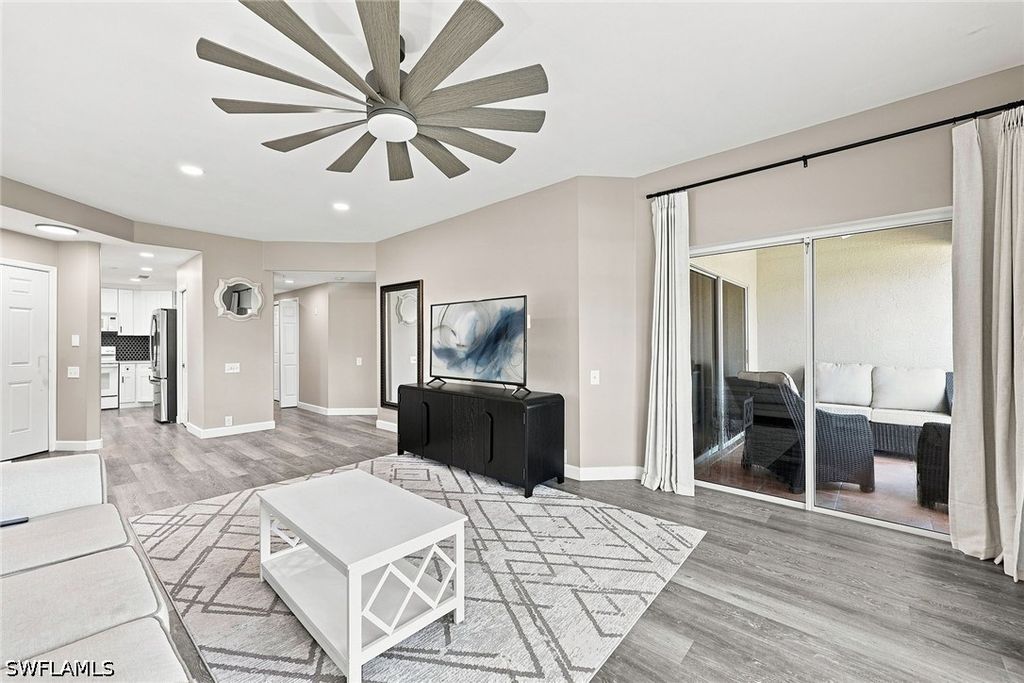 28080 Cavendish CT 2006, Bonita Springs, FL 34135