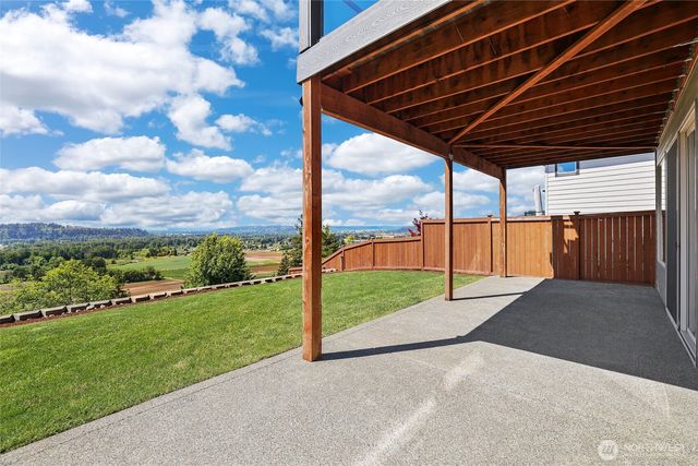 10105 174th Avenue E, Bonney Lake, WA 98391