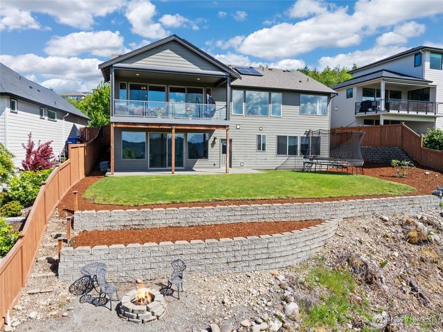 10105 174th Avenue E, Bonney Lake, WA 98391
