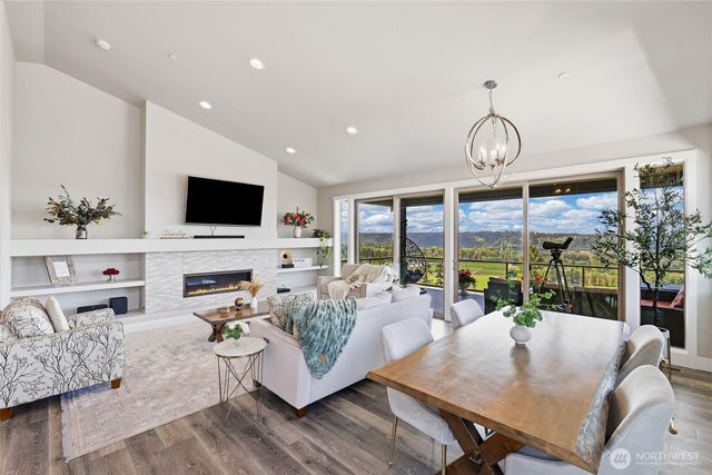 10105 174th Avenue E, Bonney Lake, WA 98391