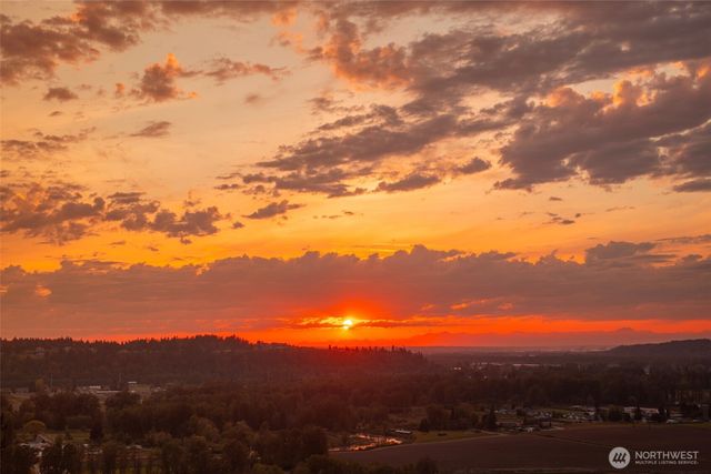 10105 174th Avenue E, Bonney Lake, WA 98391