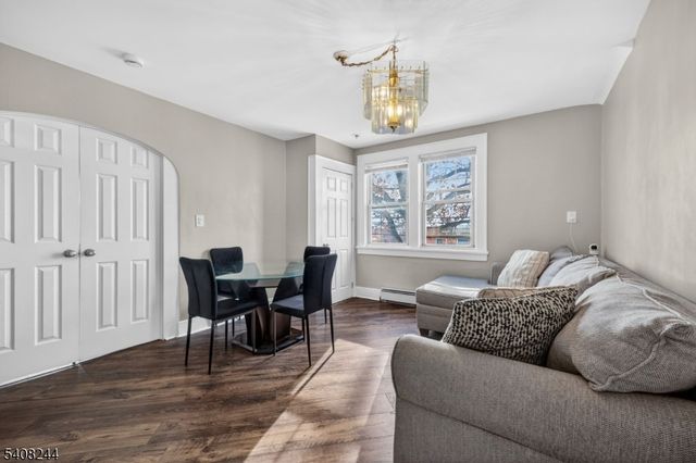 19 Victor St, Lodi Boro, NJ 07644