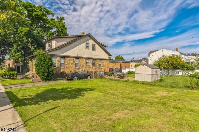 19 Victor St, Lodi Boro, NJ 07644