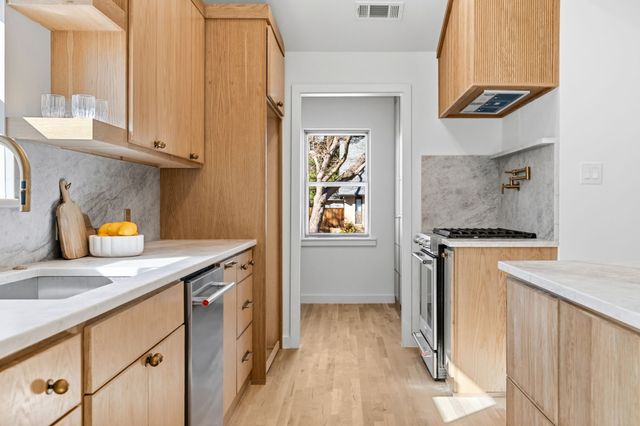 10930 Ridgemeadow Drive, Dallas, TX 75218