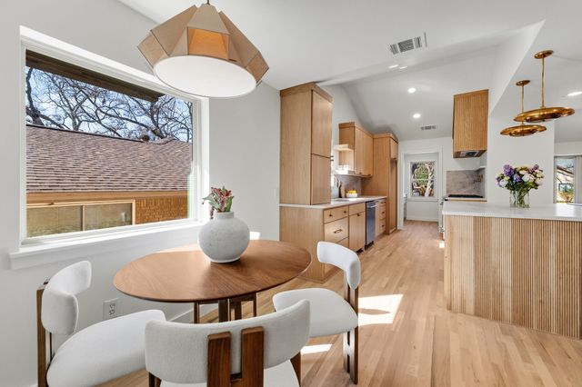 10930 Ridgemeadow Drive, Dallas, TX 75218