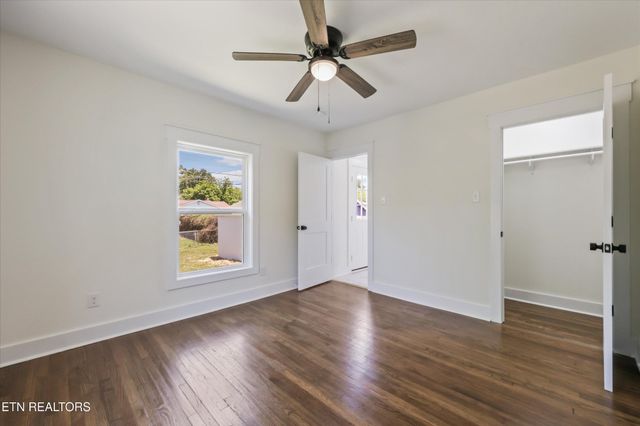 3352 Bellevue St, Knoxville, TN 37917