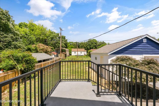 3352 Bellevue St, Knoxville, TN 37917