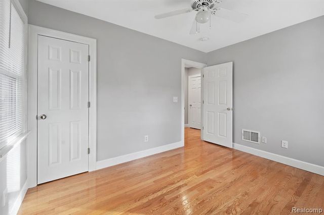 1524 Cicotte Avenue, Lincoln Park, MI 48146