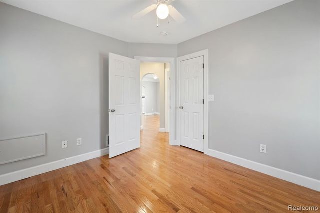 1524 Cicotte Avenue, Lincoln Park, MI 48146