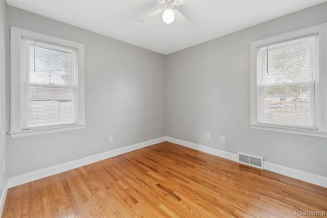 1524 Cicotte Avenue, Lincoln Park, MI 48146