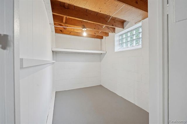 1524 Cicotte Avenue, Lincoln Park, MI 48146