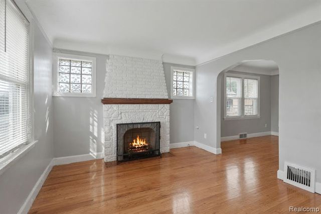 1524 Cicotte Avenue, Lincoln Park, MI 48146