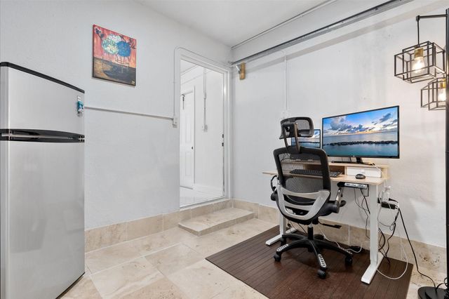 4421 NE 16th Avenue, Oakland Park, FL 33334