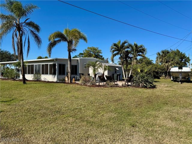 27487 Bourbonniere DR, Bonita Springs, FL 34135
