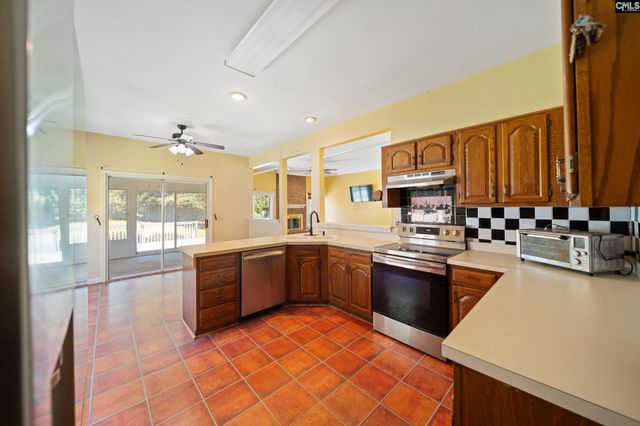 102 Woodlands Ridge Road, Columbia, SC 29229