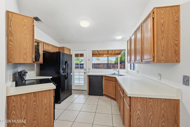2570 W Sunset Road, Tucson, AZ 85741