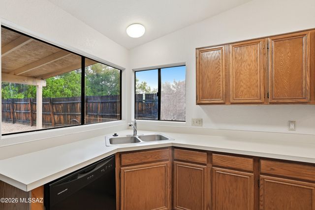 2570 W Sunset Road, Tucson, AZ 85741