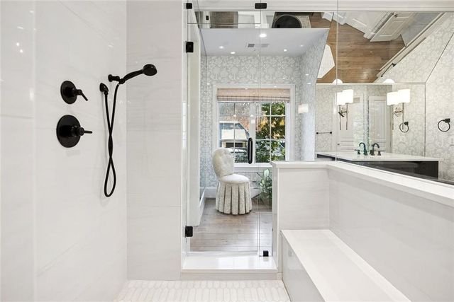 675 W Paces Ferry NW Road 13, Atlanta, GA 30327