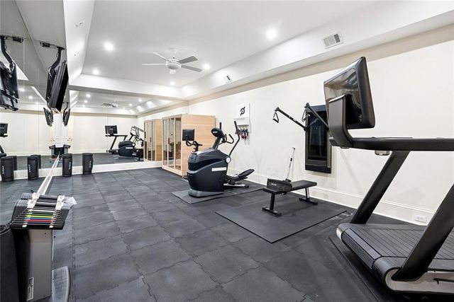 675 W Paces Ferry NW Road 13, Atlanta, GA 30327