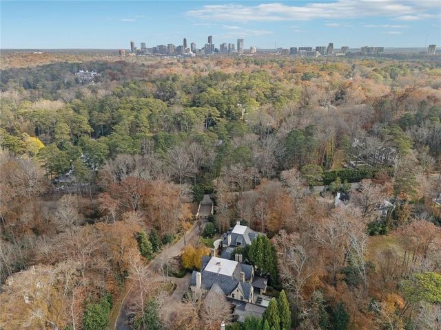 675 W Paces Ferry NW Road 13, Atlanta, GA 30327