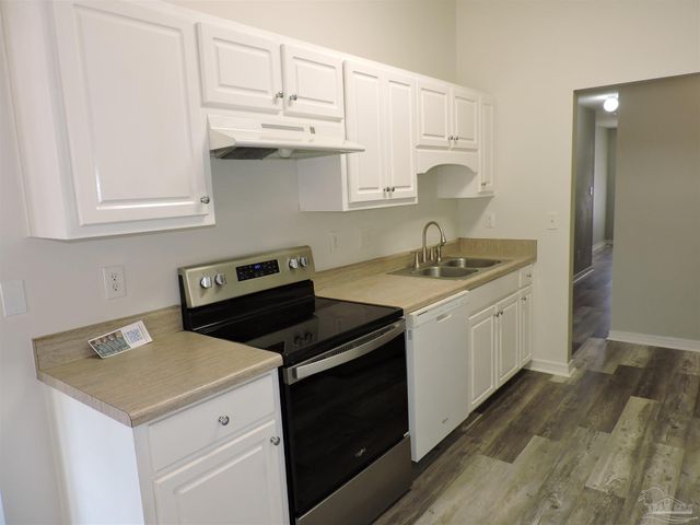 3971 Sunny Manor Cr, Milton, FL 32583