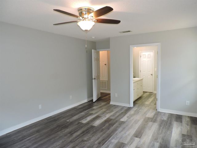 3971 Sunny Manor Cr, Milton, FL 32583