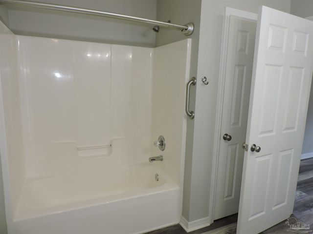 3971 Sunny Manor Cr, Milton, FL 32583