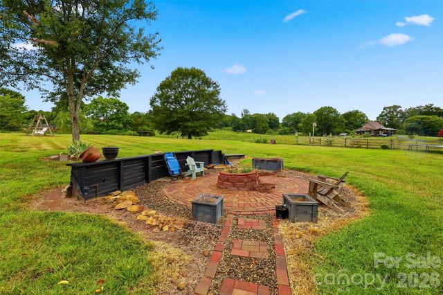 1127 Black Oak Ridge Road, Taylorsville, NC 28681