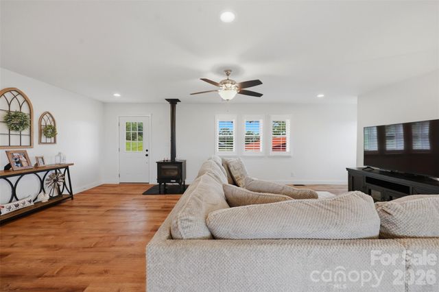 1127 Black Oak Ridge Road, Taylorsville, NC 28681