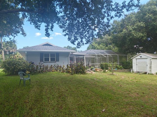 5803 Green Dolphin Street, Fort Pierce, FL 34951
