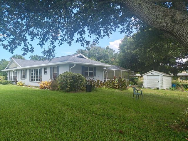 5803 Green Dolphin Street, Fort Pierce, FL 34951